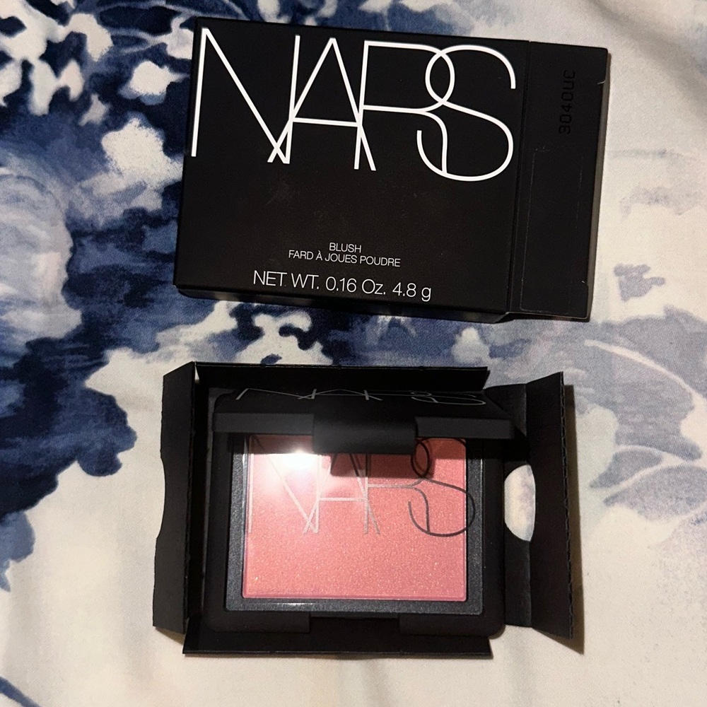 NARS Blush - Orgasm. New in box.